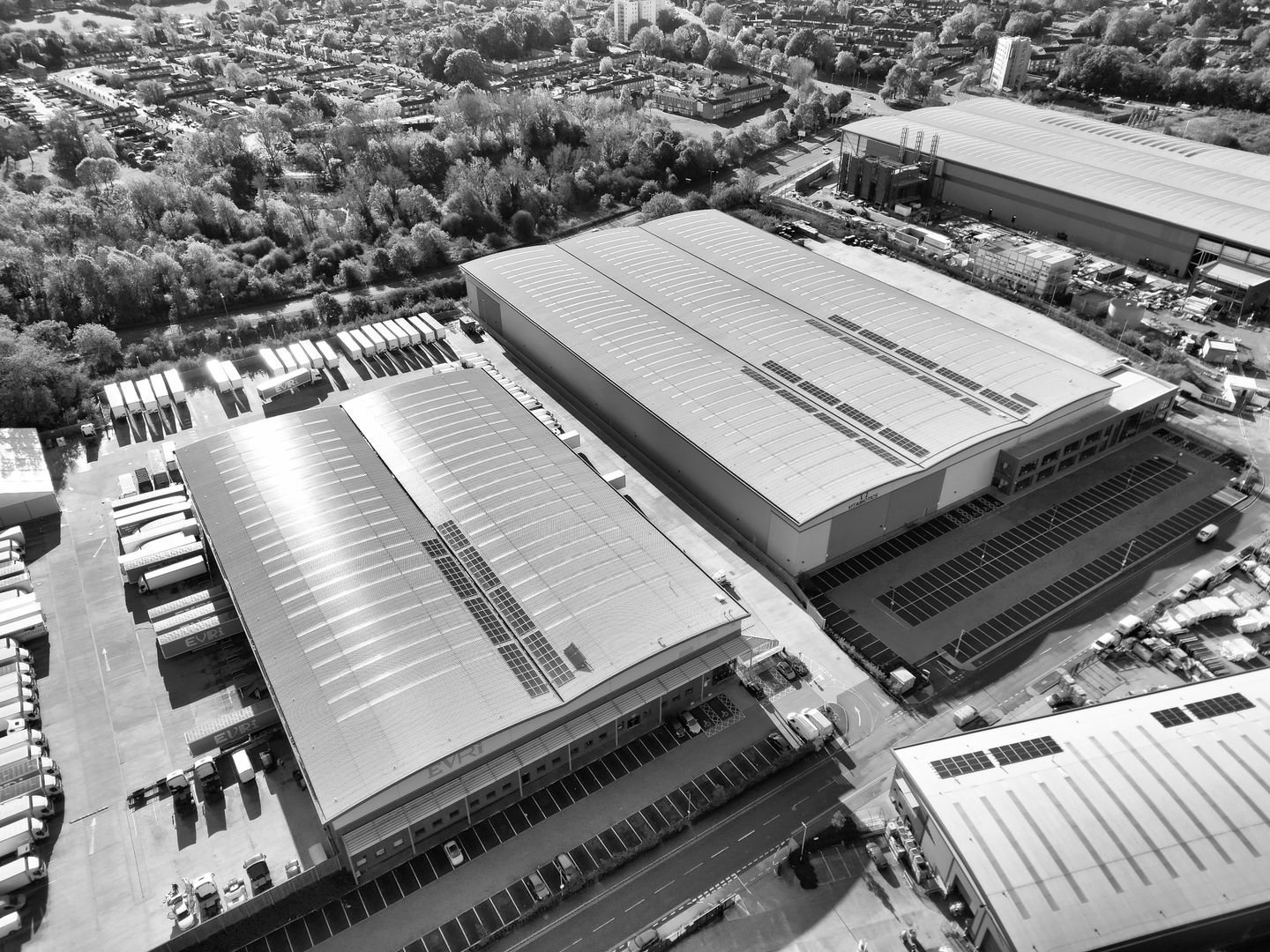 AI + IoT resource orchestration platform connecting logistics operations